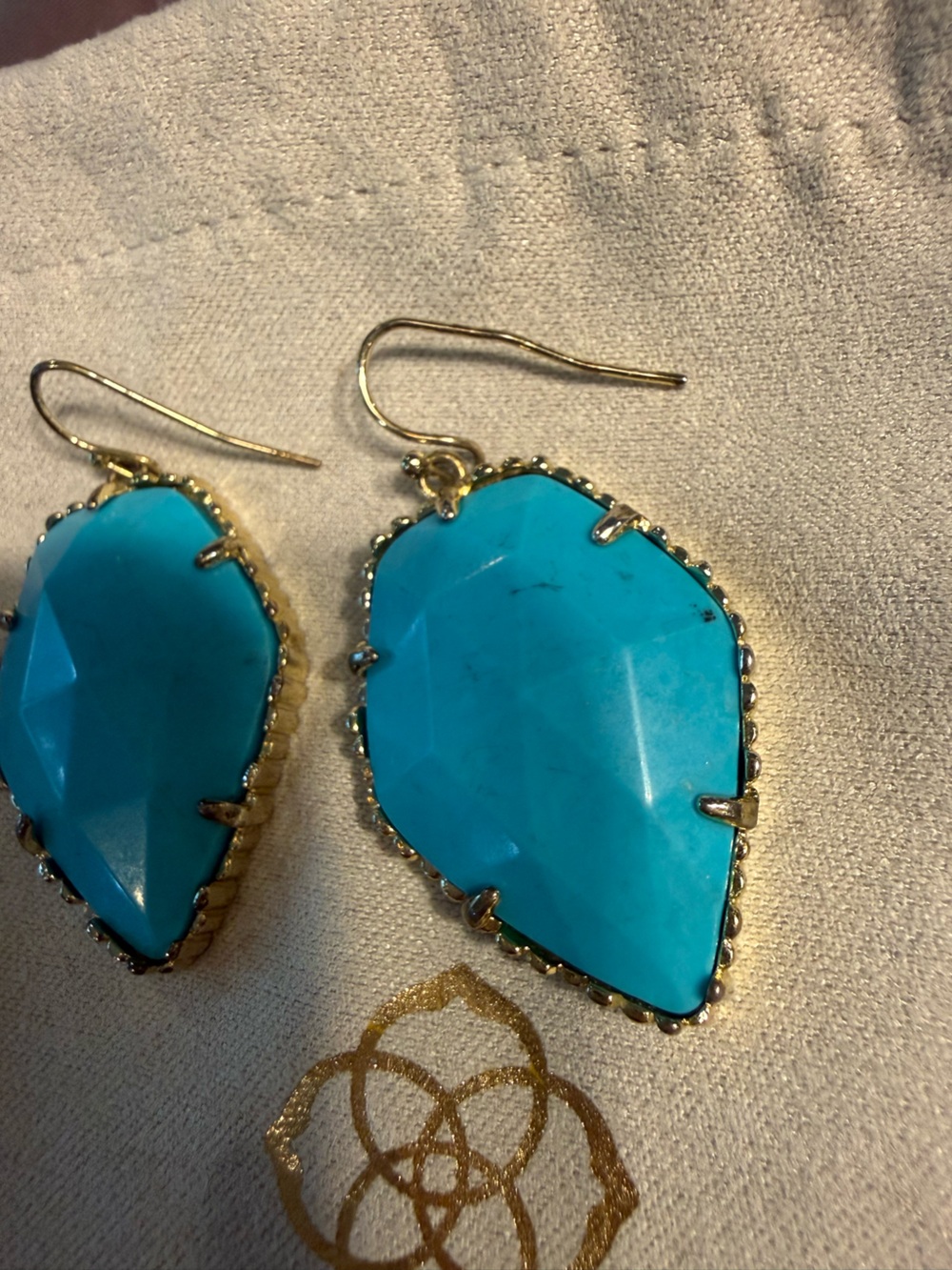 Kendra Scott Vintage Corley Gold-Plated Teardrop Turquoise Dangle Earrings - Picture 7 of 7